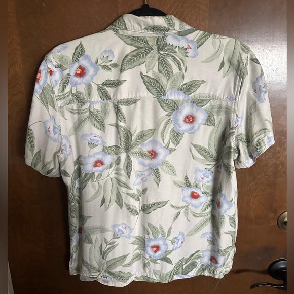 La Cabana Hawaiian Shirt w/ Wooden Buttons - Picture 4 of 4
